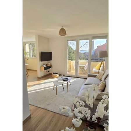 Ferienwohnung Superbe T3 Cosy, Parking Gratuit + Balcon Riom Exterior foto