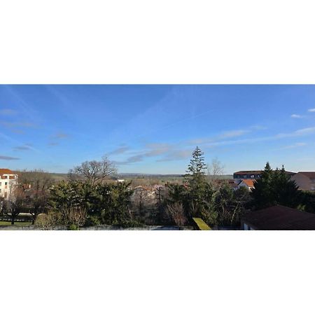 Ferienwohnung Superbe T3 Cosy, Parking Gratuit + Balcon Riom Exterior foto