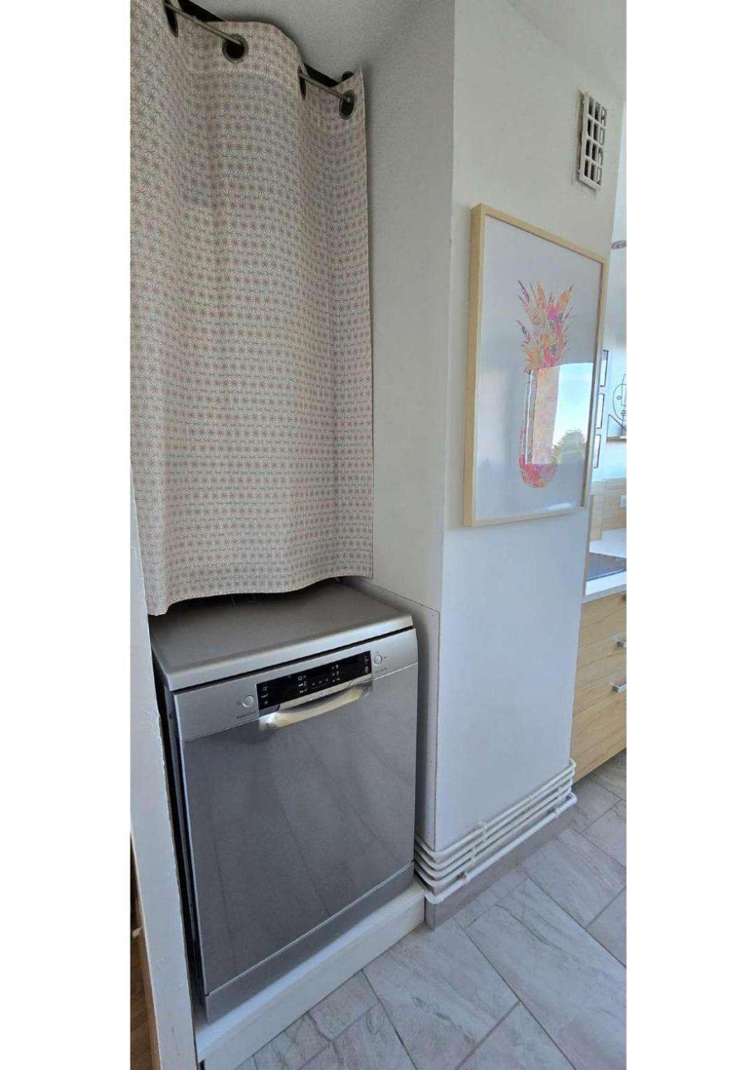 Ferienwohnung Superbe T3 Cosy, Parking Gratuit + Balcon Riom Exterior foto